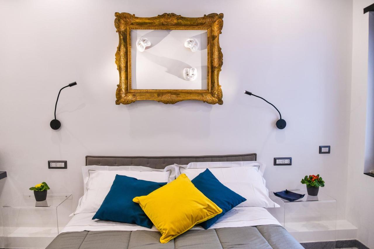 Domus 42 Hotel Наполи Екстериор снимка