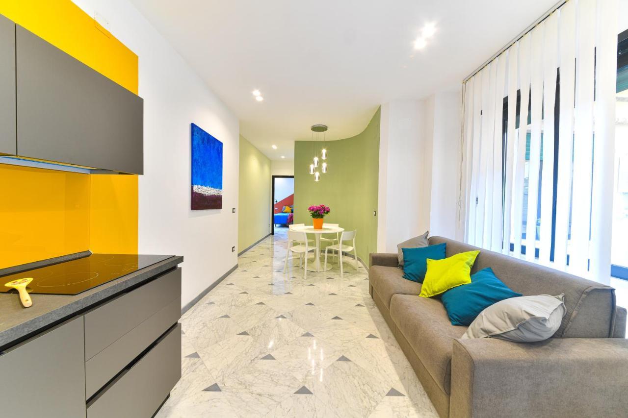 Domus 42 Hotel Наполи Екстериор снимка