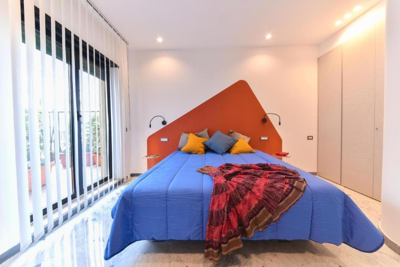 Domus 42 Hotel Наполи Екстериор снимка